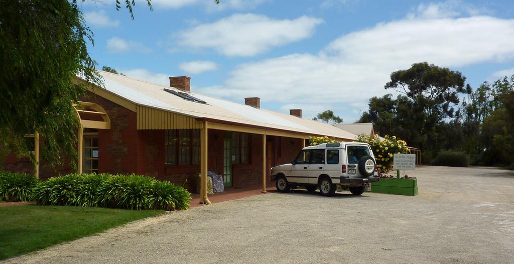 Coonawarra Place Motor Inn Eksteriør bilde